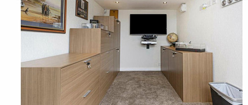 Brown medium wood - medium,