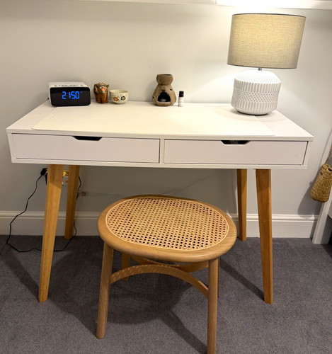 Homfa white writing - homfa,